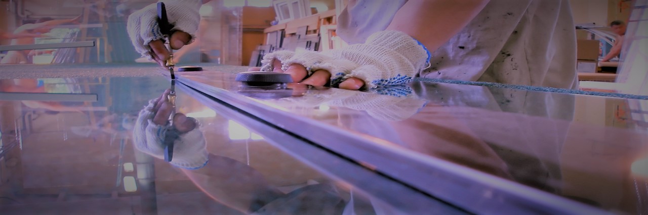 Slider, Glass Cutting Service in Whitechapel, E1